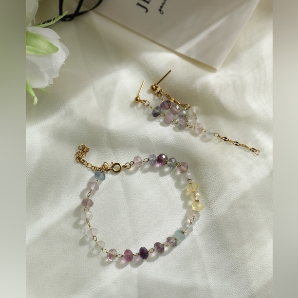 18K Gold Plated Minimalist Rainbow Fluorite Bracelet - Picture 2 of 11